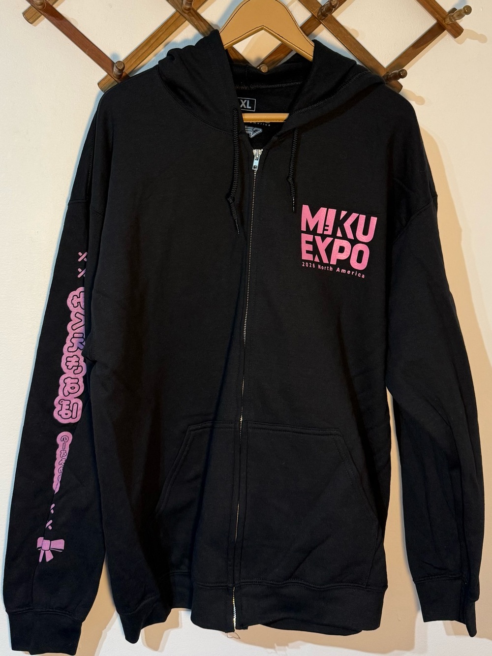 MIKU EXPO 2026 North America Hatsune Miku Black Joful Zipped Hoodie NWOT